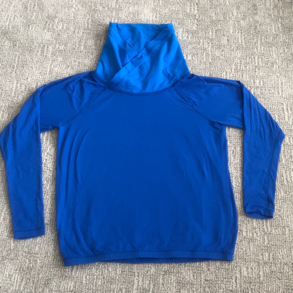 Lulu lemon top